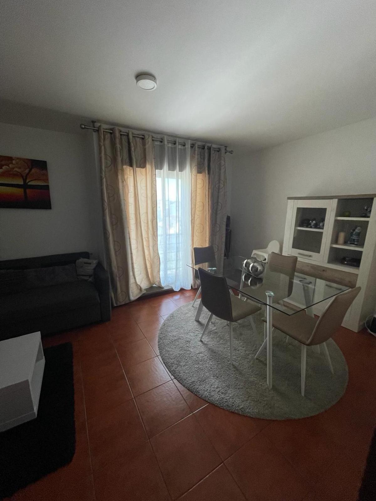 Flat4U Apartment Paredes  Luaran gambar