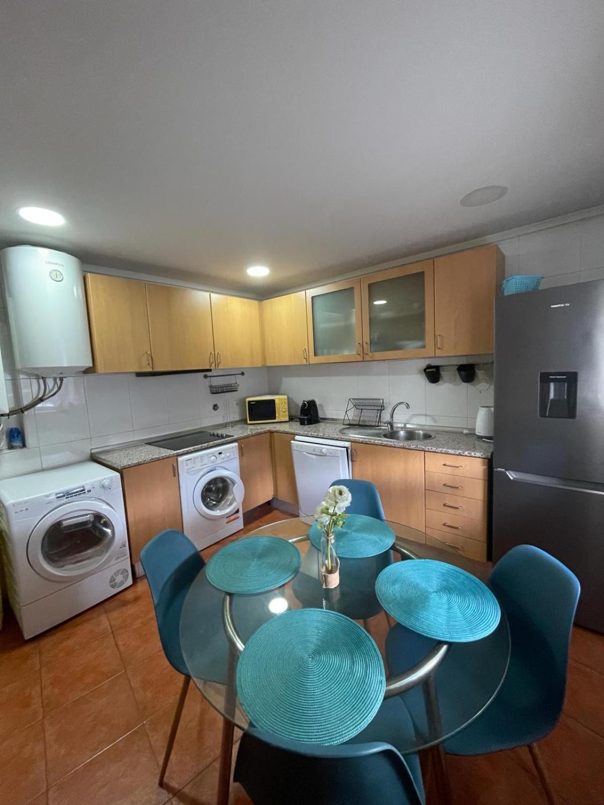 Flat4U Apartment Paredes  Luaran gambar